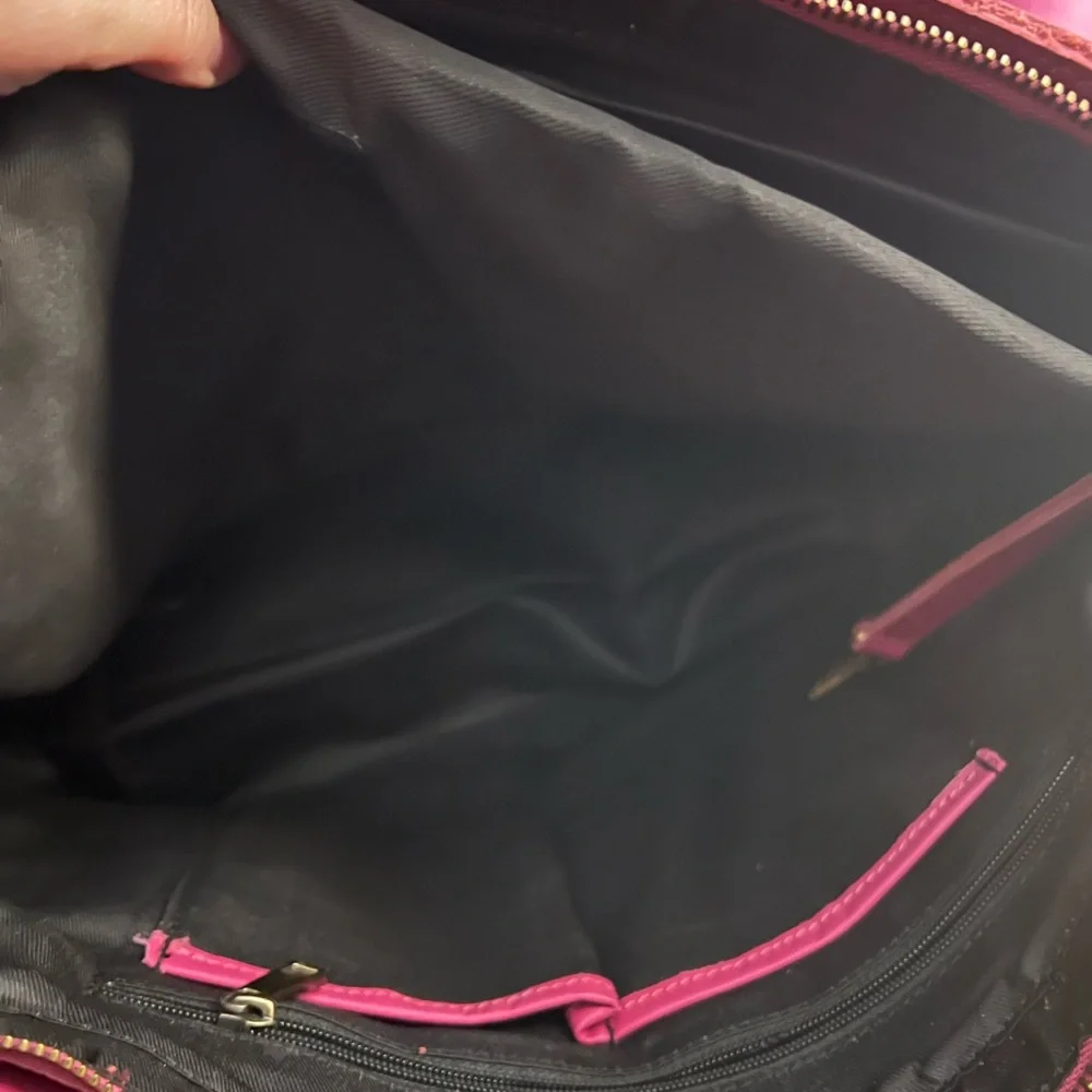 WESTON COLE Full Grain Buffalo Leather Zip Top Laptop Tote Adjustable Strap Pink